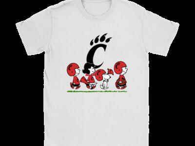 Snoopy The Peanuts Cheer For The Cincinnati Bearcats NCAA Shirts