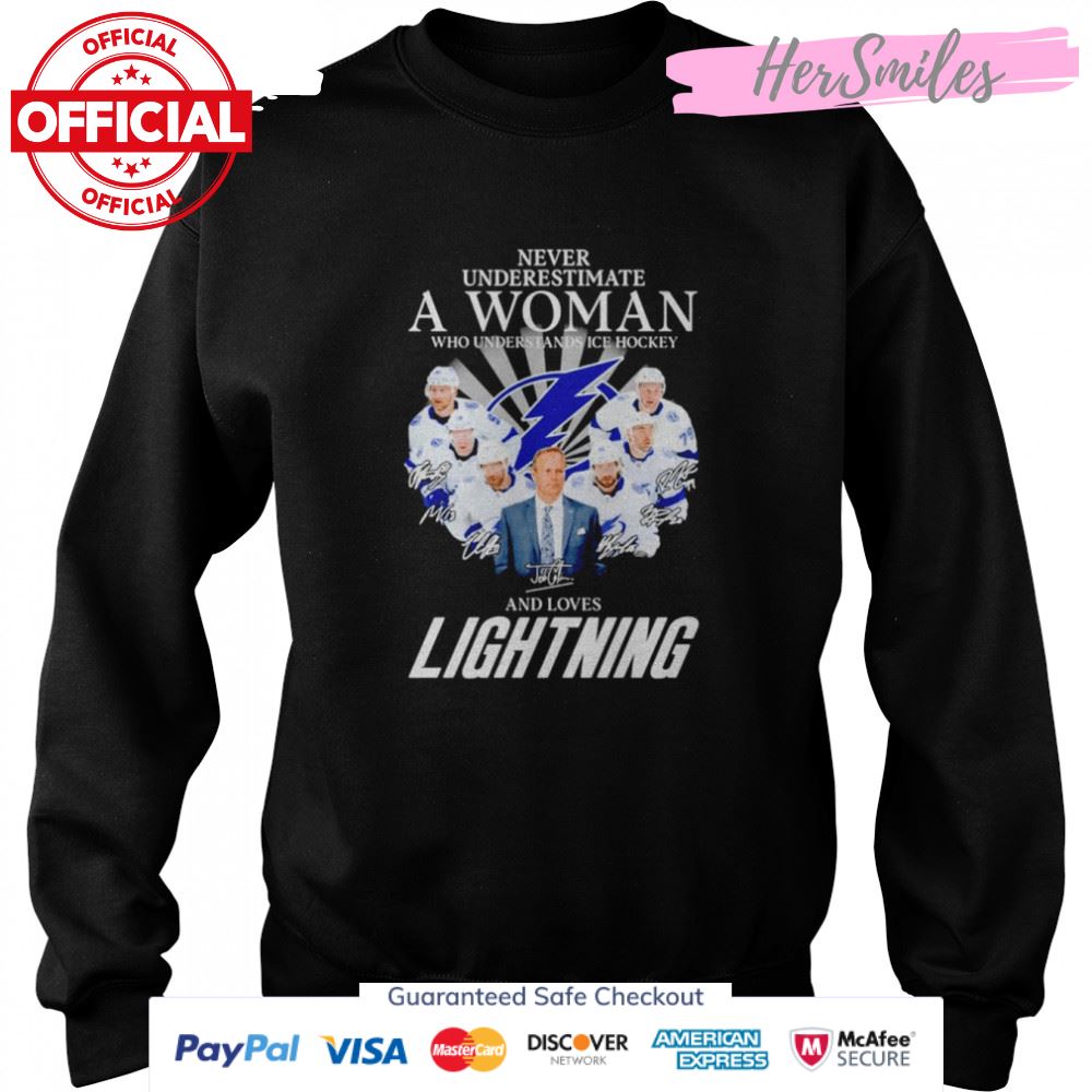 2022 never underestimate a woman who understands ice hockey and loves Lightning signatures shirt 2022 never underestimate a woman who understands ice hockey and loves Lightning signatures shirt