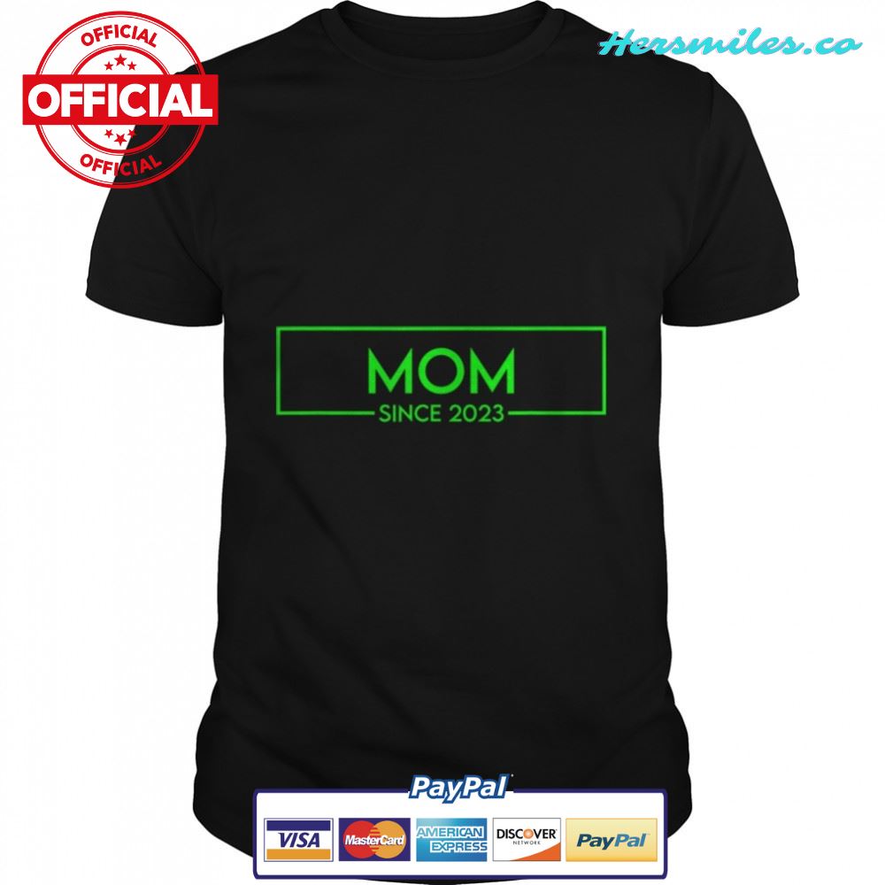 Promoted To Mom Est 2023 T-Shirt