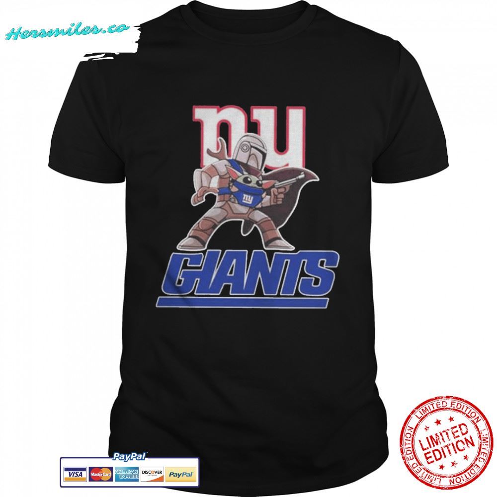 The Mandalorian hug Baby Yoda New York Giants Unisex T-Shirt