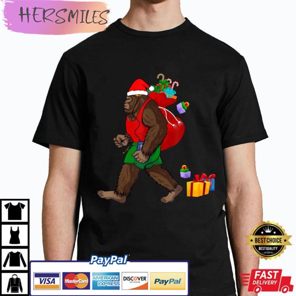 Bigfoot Santa Carrying Christmas Bag Xmas Hat Best T-Shirt