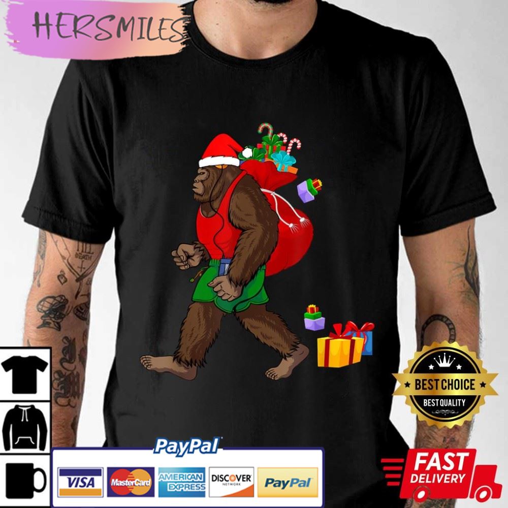 Bigfoot Santa Carrying Christmas Bag Xmas Hat Best T-Shirt