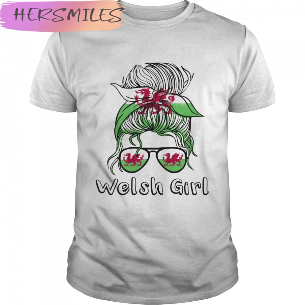 Wales Welsh Girl 2022 Football World Cup Flag Cymru T-shirt