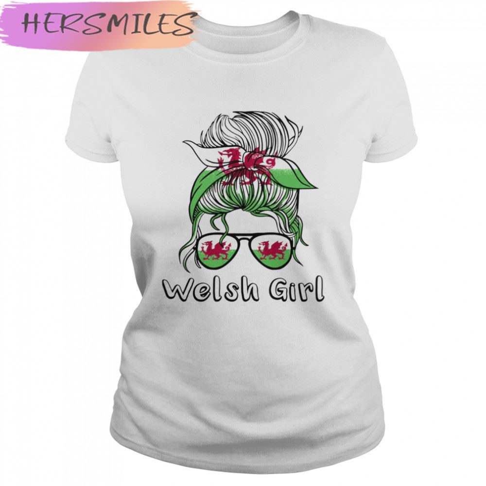 Wales Welsh Girl 2022 Football World Cup Flag Cymru T-shirt