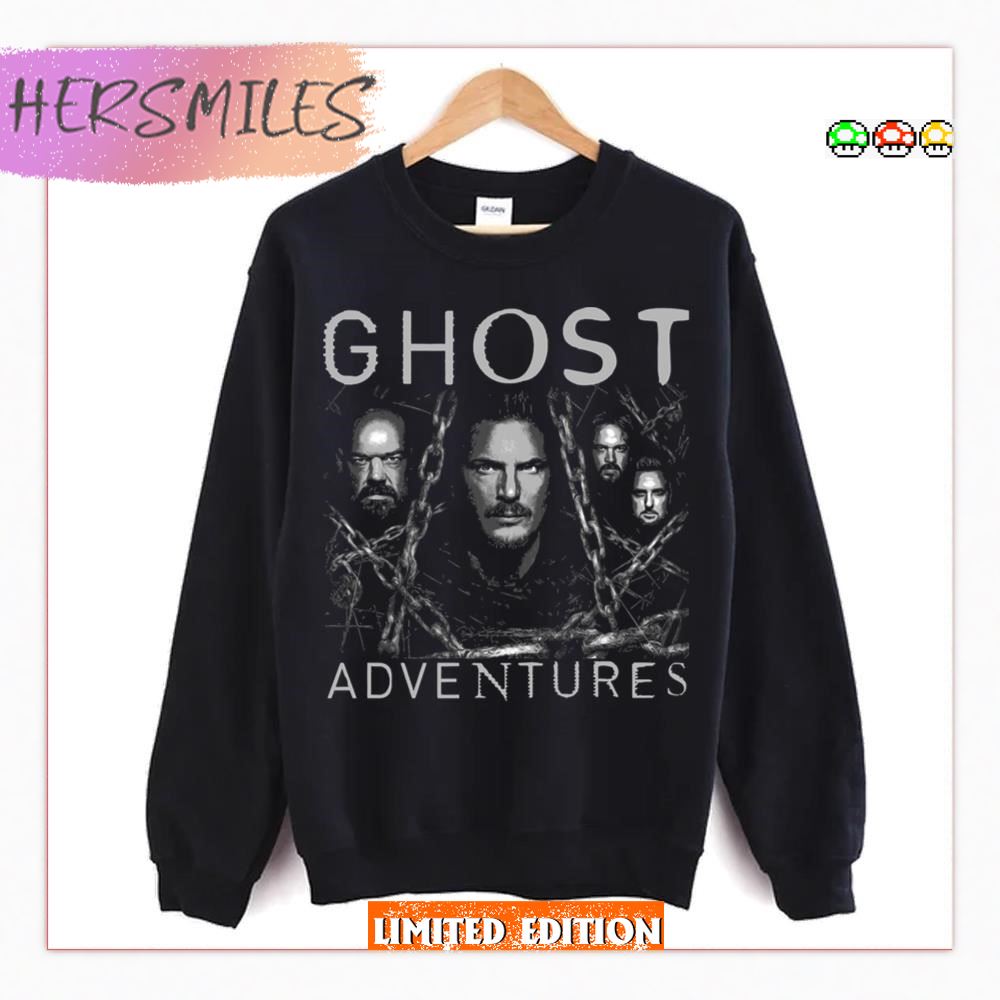Retro Vintage Ghost Adventures Stuck In Chain  T-shirt