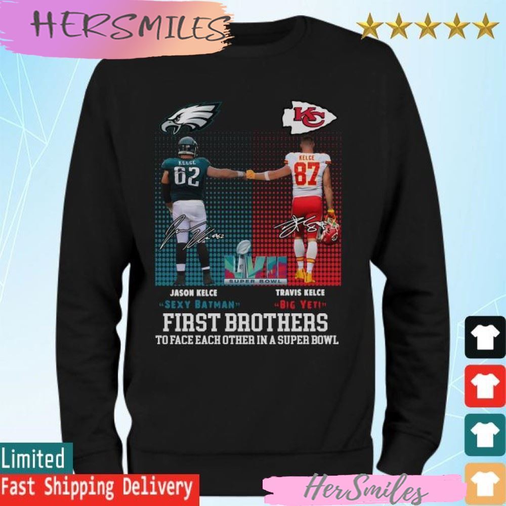 Sexy Batman vs Big Yeti first brothers to face each other in a super bowl signatures T-shirt Sexy Batman vs Big Yeti first brothers to face each other in a super bowl signatures T-shirt