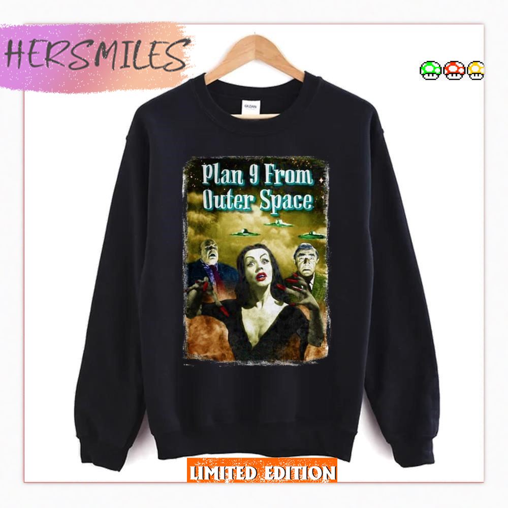 Women Vampira Plan 9 From Outer Space T-Shirt