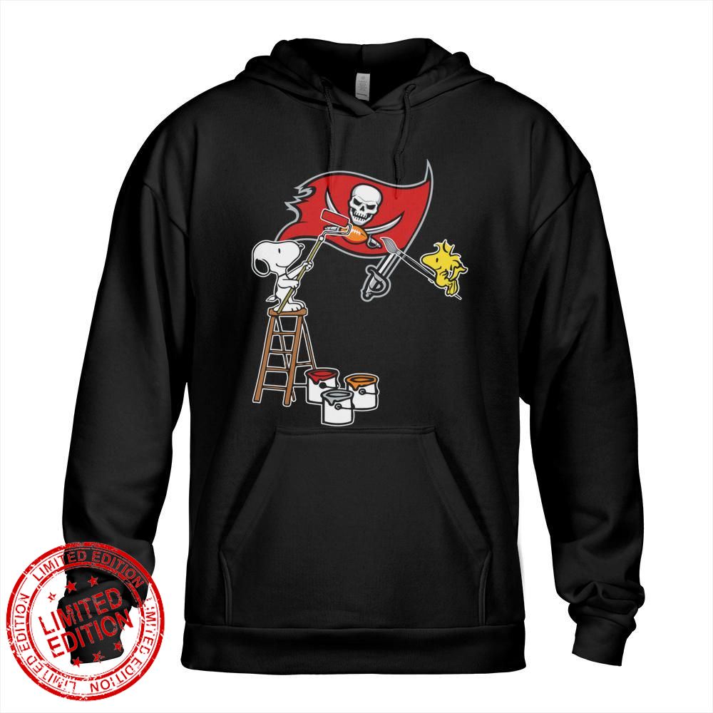 Tampa Bay Buccaneers Snoopy and Woodstock Painting Logo Shirt Tampa Bay Buccaneers Snoopy and Woodstock Painting Logo Shirt