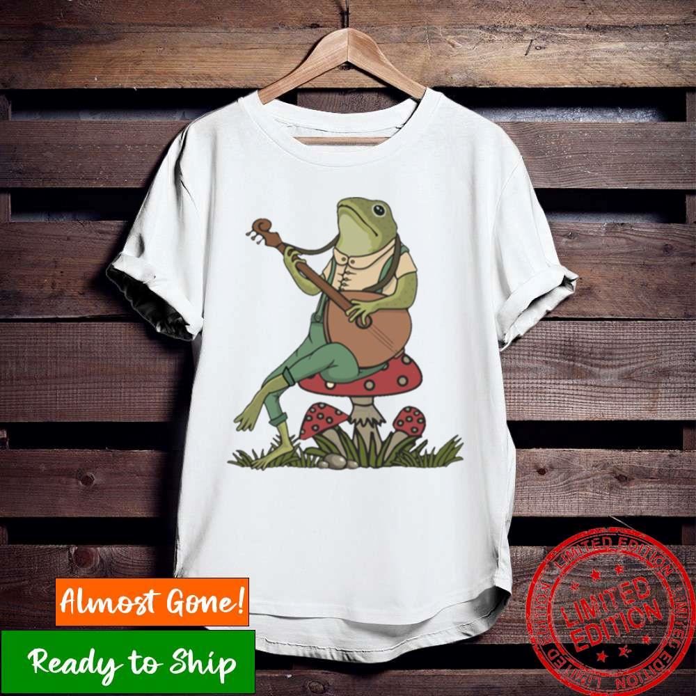 Vintage Frog Playing Banjo On A Mushroom Cottagecore Shirt
