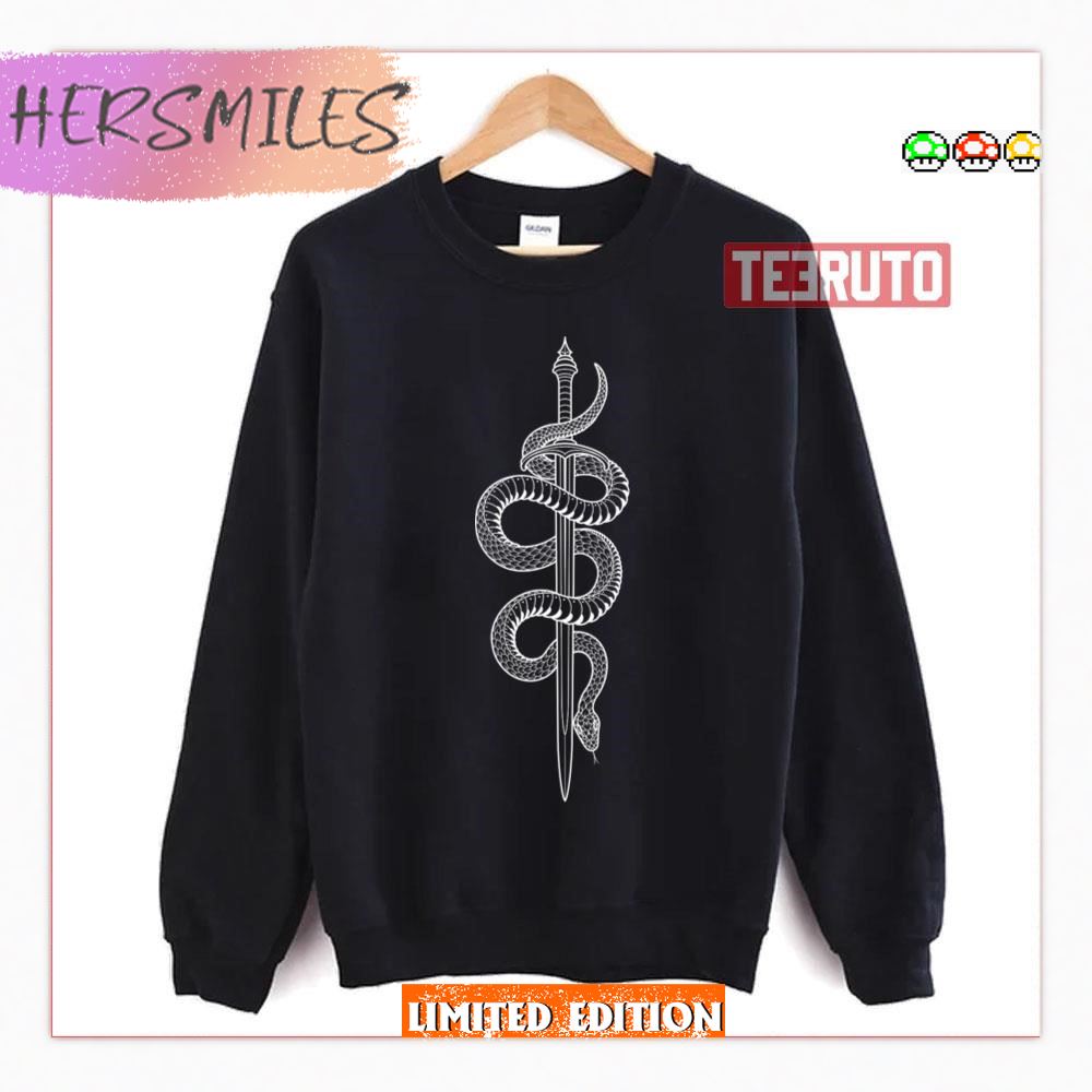 White Snake With Sword Motif Minimalist Style T-Shirt White Snake With Sword Motif Minimalist Style T-Shirt