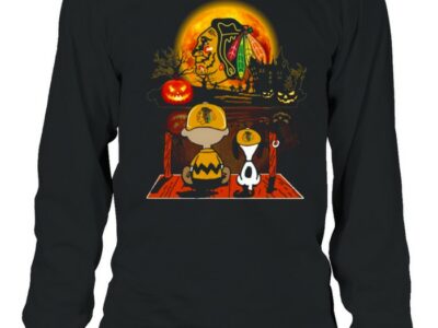 Snoopy and Charlie Brown Pumpkin Chicago Blackhawks Halloween Moon shirt