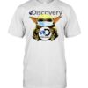 Baby Yoda face mask hug Discovery Inc shirt