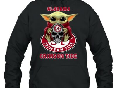Baby-Yoda-Hug-Alabama-Crimson-Tide-Skull-Unisex-Hoodie.jpg