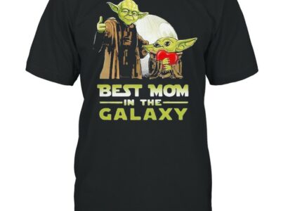 Nice master Yoda and baby Yoda best mom in the galaxy Star wars shirt