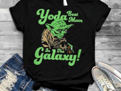 Womens star wars mothers day yoda best mom in the galaxy shirt