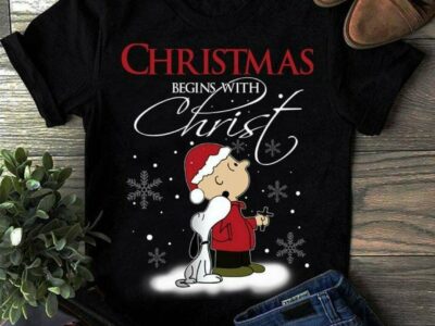 Christmas Begins With Christ Snoopy Charlie Brown Friends Xmas Funny T-shirt