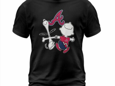 Snoopy & Charlie Brown dancing with Atlanta Braves  T Shirt