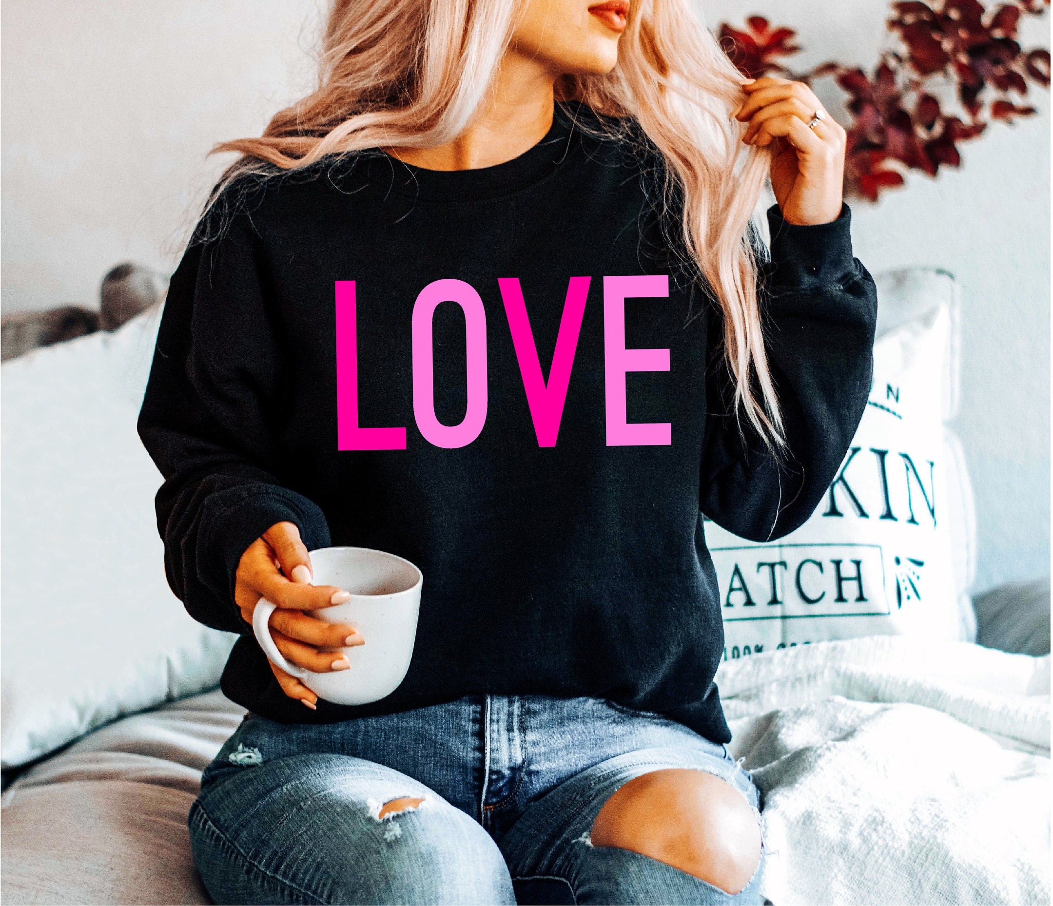Valentine‘s Love Shirts for Women Long Sleeve Valentine‘s Sweatshirt for women