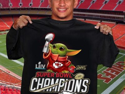 Official Baby Yoda hug super bowl champions Kansas City Chiefs shirt
