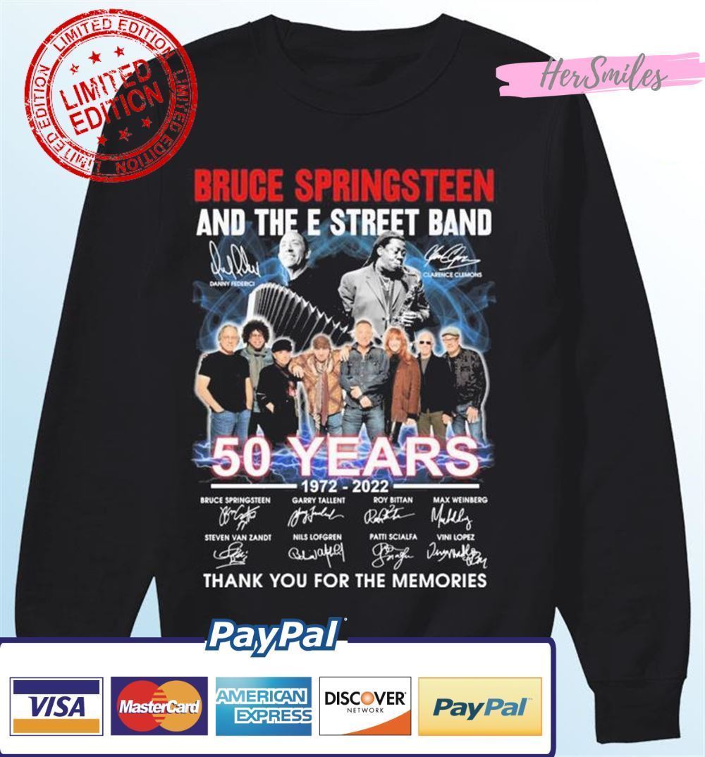 The Bruce Springsteen E Street Band 1972-2022 50 Years Signatures Graphic T-Shirt