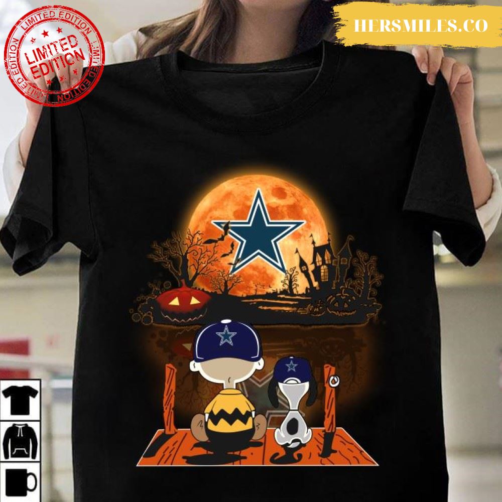 Charlie Brown And Snoopy Watching Dallas Cowboys Halloween T-Shirt