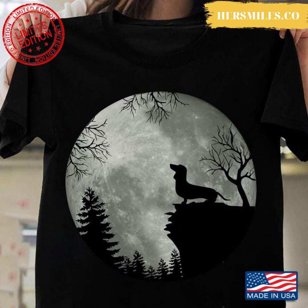 Cool Dachshund And Moon Halloween T-Shirt