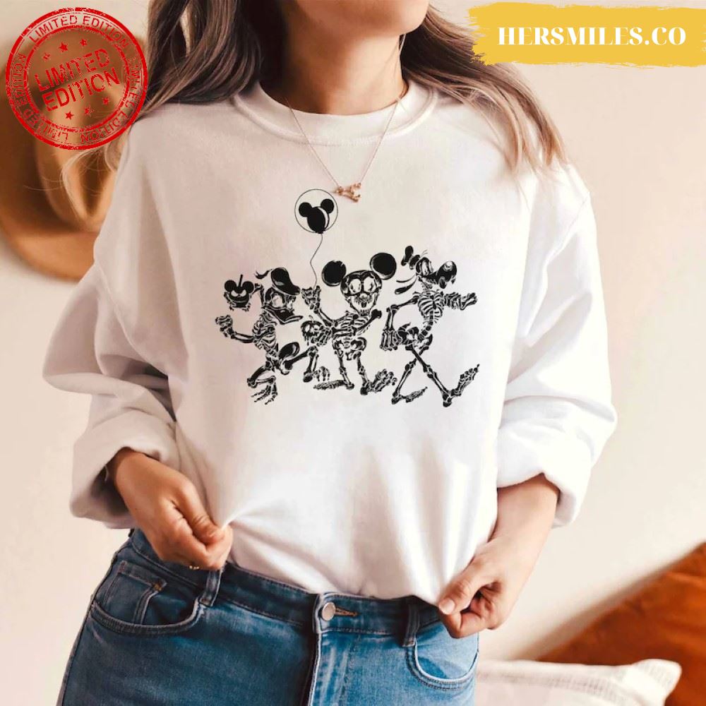 Disney Skeleton Mickey Mouse Donald Duck Goofy Halloween T-Shirt