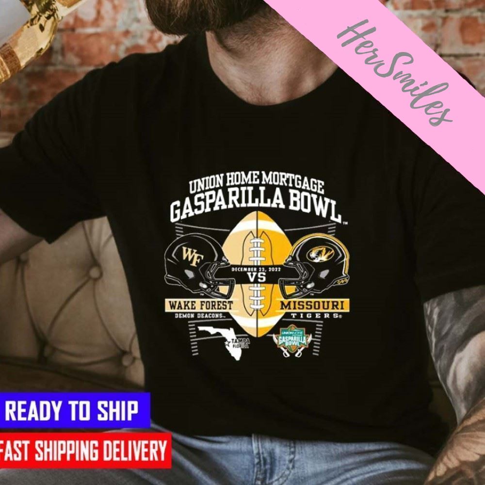 Mizzou Tigers vs Wake Forest Official Gasparilla Bowl 2022 Dueling Helmets   T-shirt