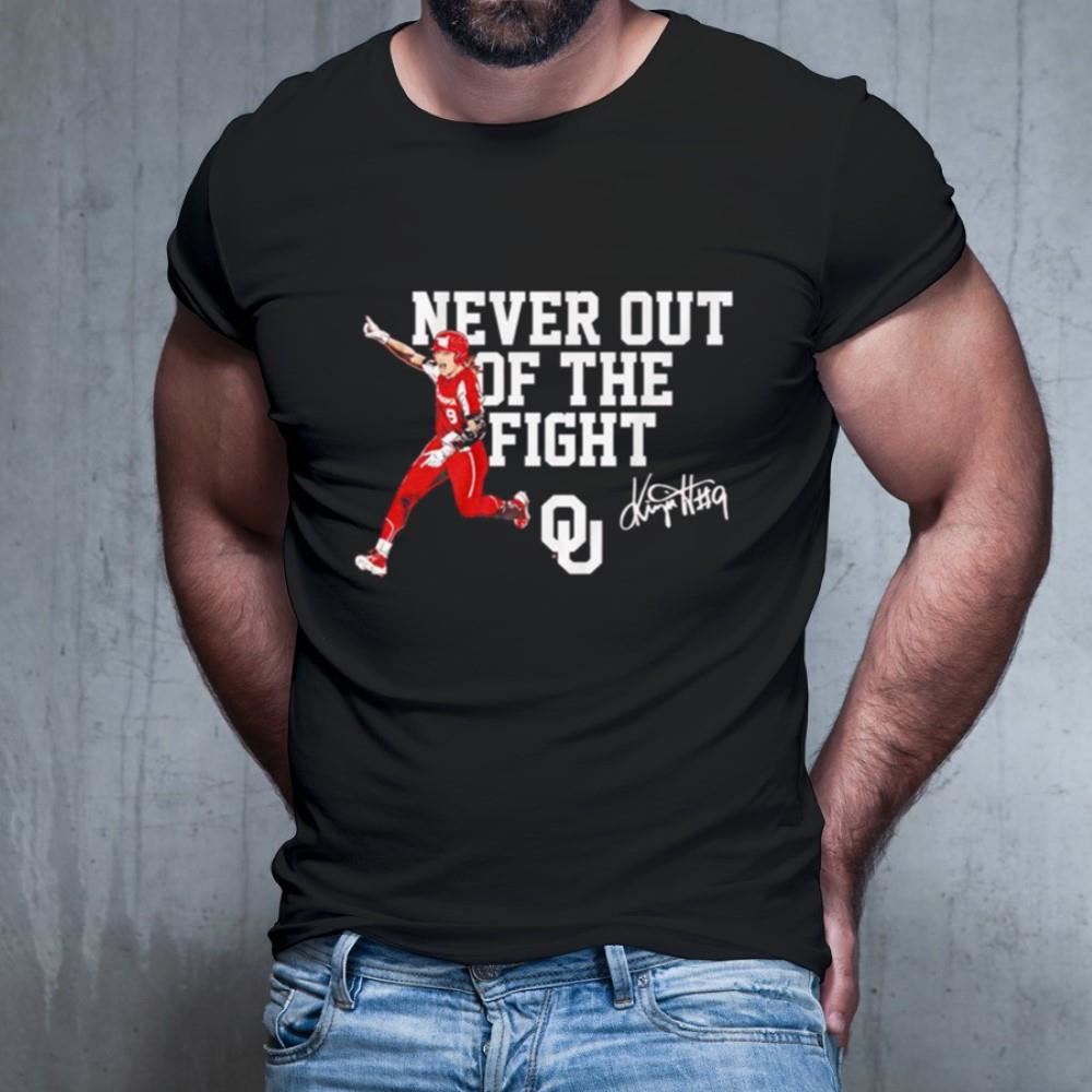 Kinzie Hansen never out of the fight signature Shirt Kinzie Hansen never out of the fight signature Shirt