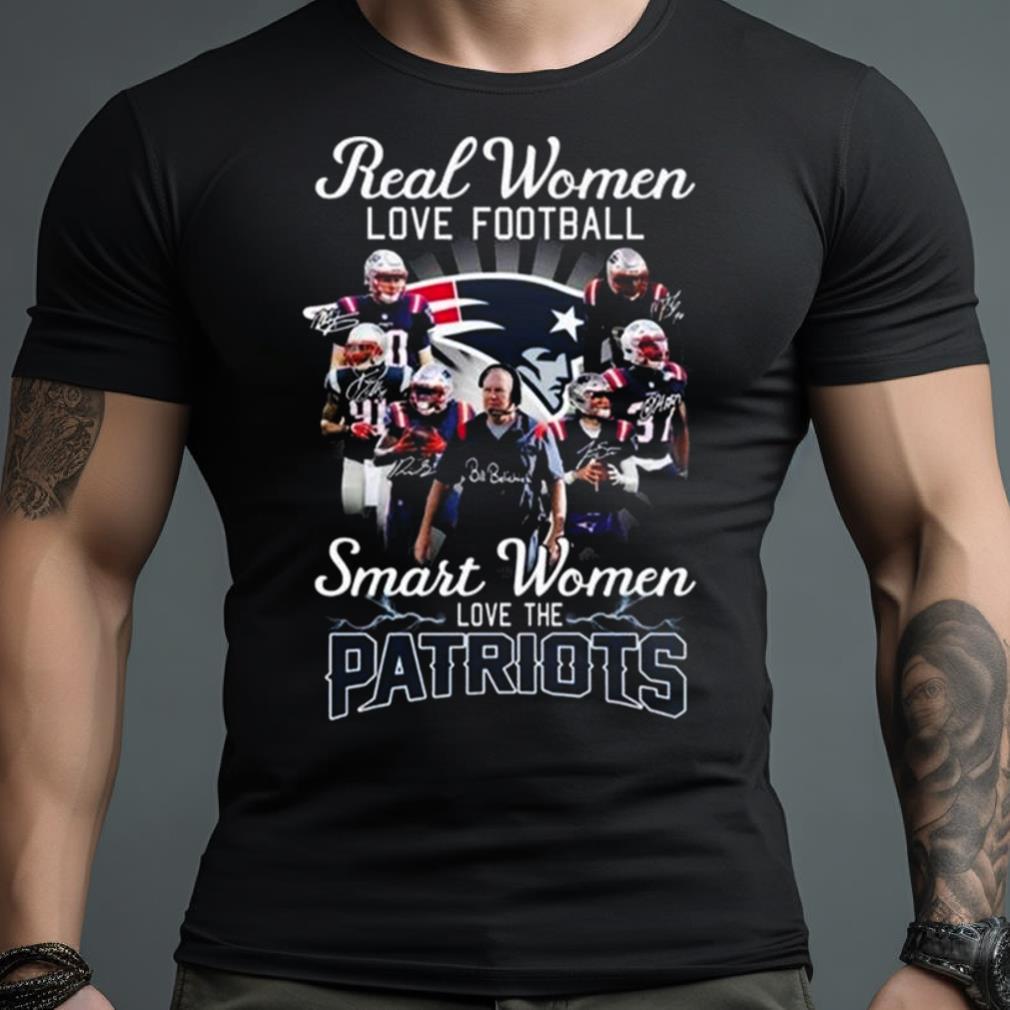 Real Women Love Football Smart Women Love The New England Patriots 2023 Signatures Shirt