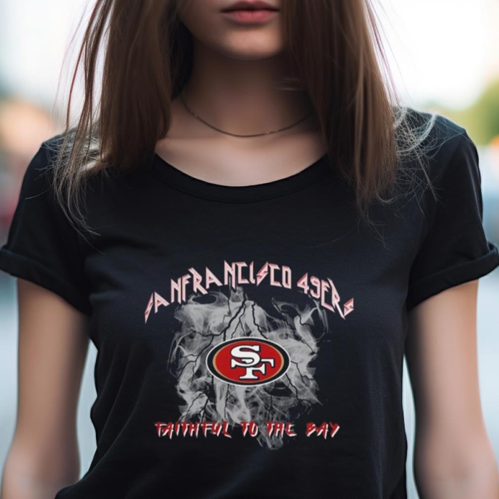 San Francisco 49ers WEAR by Erin Andrews Women's Boyfriend T-Shirt