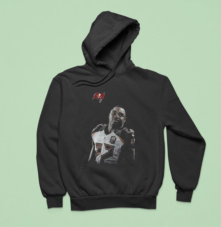 Tampa Bay Buccaneers In Memoriam Doug Martin 1989 2025 Graphic Signature Shirt Tampa Bay Buccaneers In Memoriam Doug Martin 1989 2025 Graphic Signature Shirt