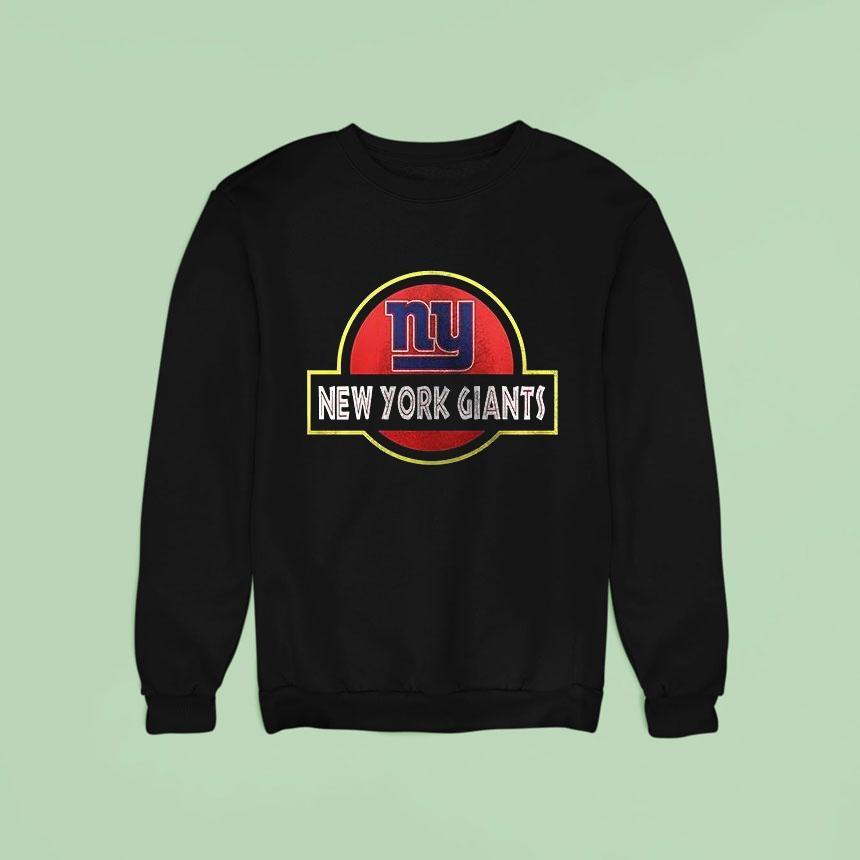 New York Giants X Jurassic Park Life Finds A Way Shirt New York Giants X Jurassic Park Life Finds A Way Shirt