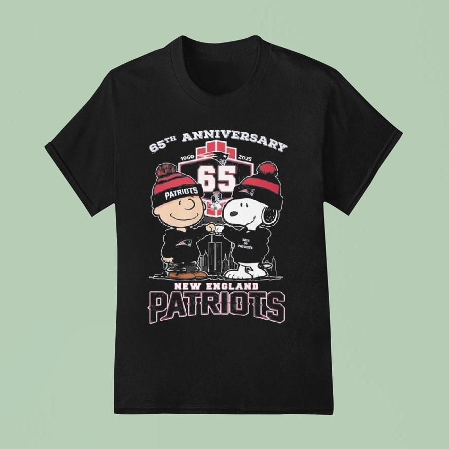 New England Patriots 65 Seasons Peanuts Thank You For The Memories 1960-2025 Shirt