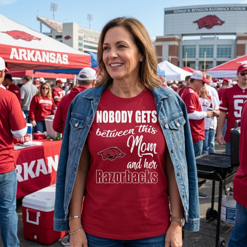 Nobody Gets Between Mom And Her Arkansas Razorbacks T Shirts