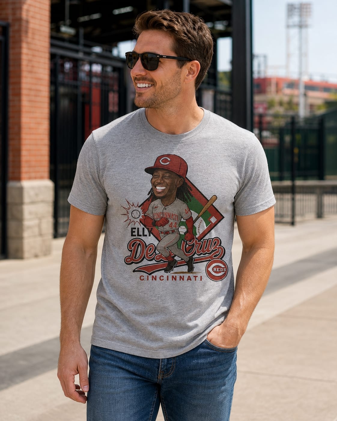 Cincinnati Reds Elly De La Cruz RC Caricature Exclusive Retro Baseball Artwork T-Shirt