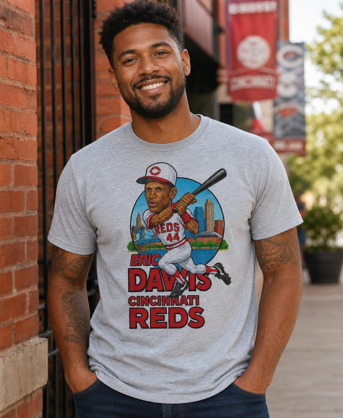 Cincinnati Reds Eric Davis Exclusive Retro Baseball City Artwork T-Shirt