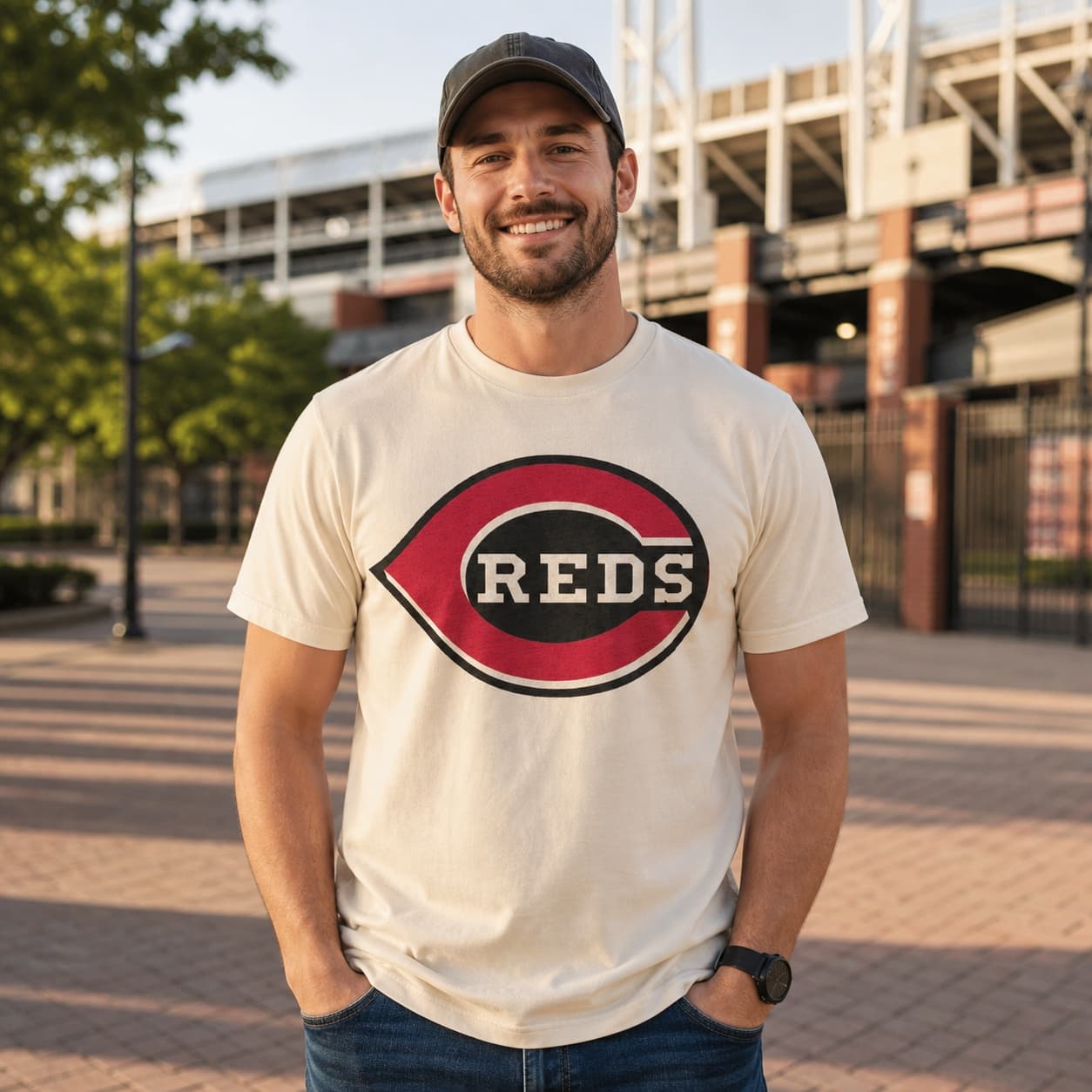 Cincinnati Reds Vintage Baseball 1998 Artwork Shirt