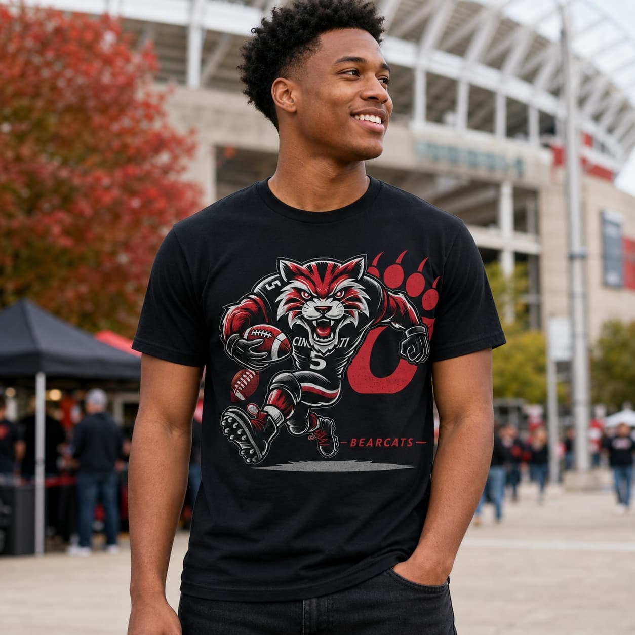 Cincinnati Bearcats Exclusive Retro Football TD Run Artwork Shirt